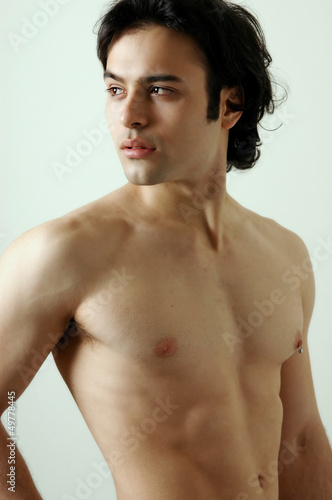 Photo: Giovane uomo Giovane uomo
