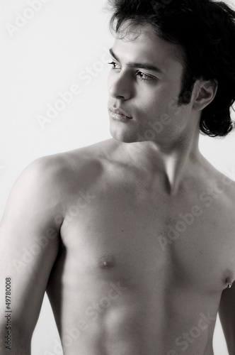 Photo: GIOVANE UOMO GIOVANE UOMO