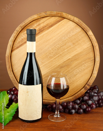 Photo: Composition of wine, wooden barrel and grape, Composition of wine, wooden barrel and grape,