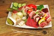 Grillzeit - Zutaten für Fleischspieße mit Gemüse