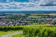 Hessische Bergstraße Blick zum Donnersberg