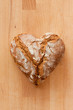 herz aus brot