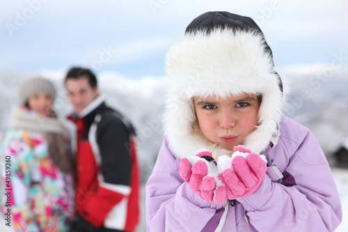 Photo: Family in snow Family in snow