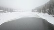 Nebel in den Bergen am See