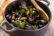 miesmuscheln in weinsauce