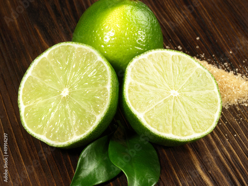 Photo: Limetten mit braunem Zucker Limetten mit braunem Zucker