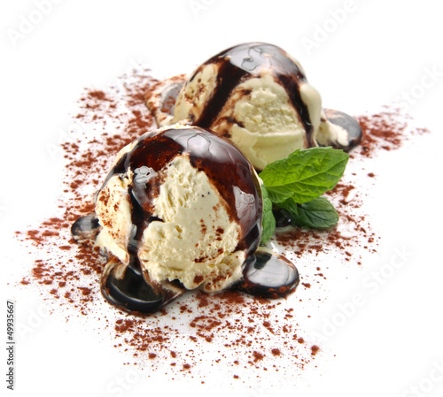 Photo: Tiramisu ice cream scoops with chocolate topping and cocoa Tiramisu ice cream scoops with chocolate topping and cocoa