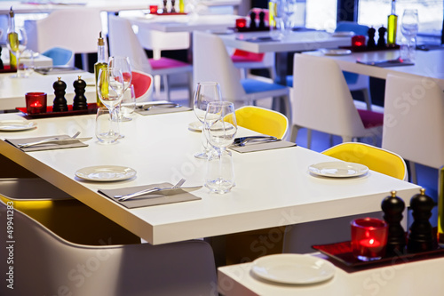 Photo: restaurant table restaurant table