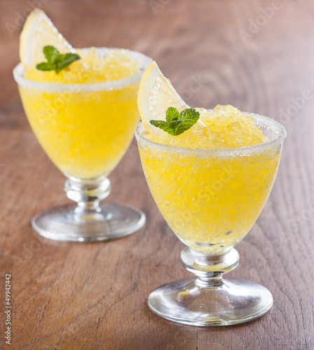 Photo: Lemon slushie cups decorated with mint Lemon slushie cups decorated with mint