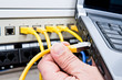 Netzwerkkabel an Notebook anschließen #bn