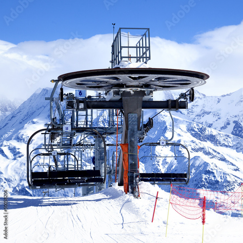Photo: Ski chair-lift arrival Ski chair-lift arrival