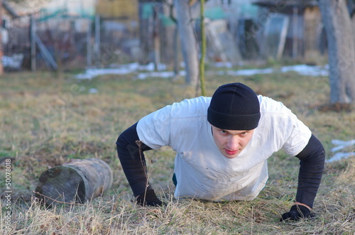 Photo: Sport pompki na świeżym powietrzu Sport pompki na świeżym powietrzu