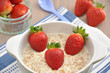 Haferschleim mit Erdbeeren