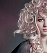Blonde Locken mit Strähnchen / alterable 24