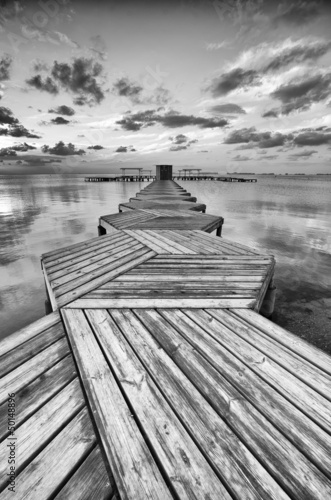 Fototapeta Zig Zag dock in black and white