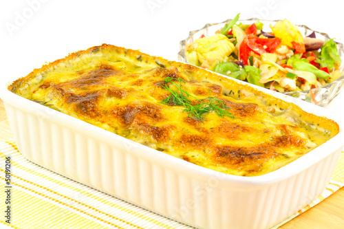 Photo: Lachsgratin und Salat Lachsgratin und Salat