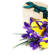 Foto: Bunch of tulips with gift box Bunch of tulips with gift box