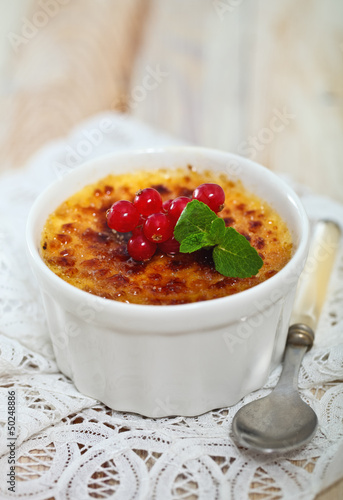 Photo: Creme brulee (cream brulee, burnt cream) Creme brulee (cream brulee, burnt cream)
