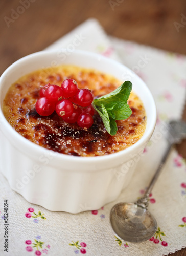 Photo: Creme brulee (cream brulee, burnt cream) Creme brulee (cream brulee, burnt cream)