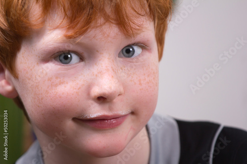Photo: Junge trinkt Milch Junge trinkt Milch