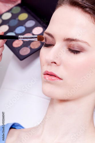 Photo: augen makeup mit braunem lidschatten portrait augen makeup mit braunem lidschatten portrait