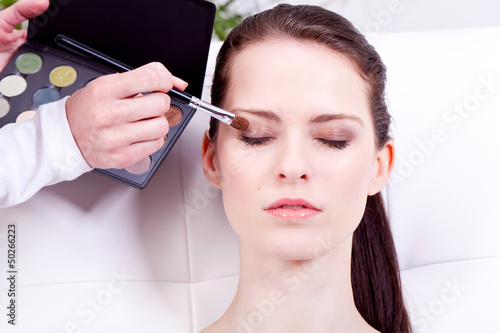 Photo: augen makeup mit braunem lidschatten portrait augen makeup mit braunem lidschatten portrait