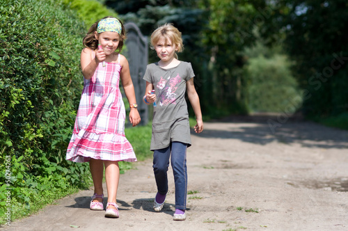 Photo: Kinder beim Wettlauf Kinder beim Wettlauf