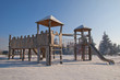 Foto: Spielplatz im Schnee Spielplatz im Schnee