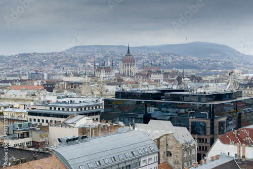 Photo: La ville de Budapest depuis la Basilique Saint-Etienne La ville de Budapest depuis la Basilique Saint-Etienne