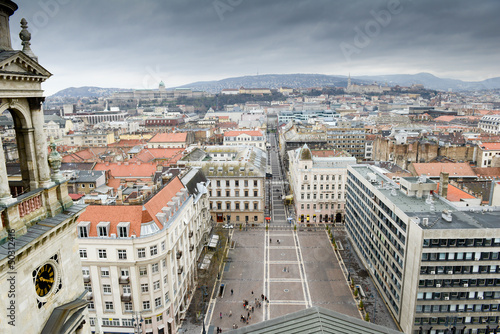 Photo: La ville de Budapest depuis la Basilique Saint-Etienne La ville de Budapest depuis la Basilique Saint-Etienne