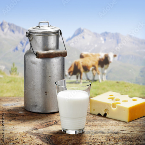 Photo: Milch und Käse Milch und Käse