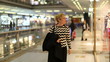 women looking showcase at the mall, Steadicam shoot