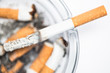 Foto: Close up of cigarette in ashtray Close up of cigarette in ashtray