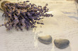 Foto: Steinherzen und Lavendel Steinherzen und Lavendel