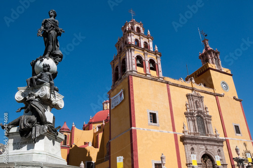 Photo: Basilica of Guanajuato decorated for the visit of Pope Basilica of Guanajuato decorated for the visit of Pope