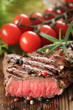Foto: angeschnittenes Rindersteak angeschnittenes Rindersteak