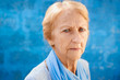 Foto: sad old blond woman looking at camera sad old blond woman looking at camera