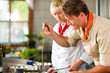 Foto: Chefs in a restaurant or hotel kitchen cooking Chefs in a restaurant or hotel kitchen cooking