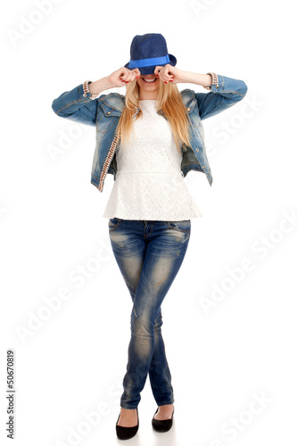 Photo: Portrait of young woman Portrait of young woman