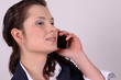 frau beim telefonieren