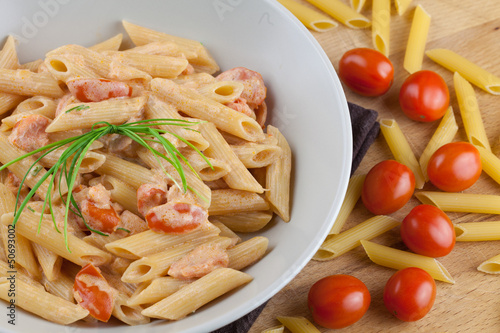 Photo: Pasta al salmone e pachino Pasta al salmone e pachino