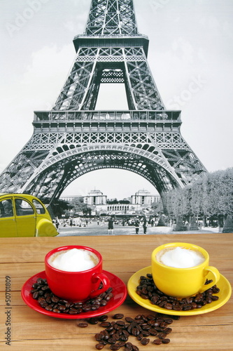 Photo: Caffè macchiato con schiuma di latte Caffè macchiato con schiuma di latte