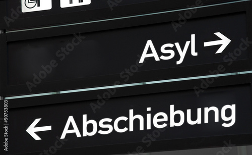 Photo: Asyl - Abschiebung Asyl - Abschiebung
