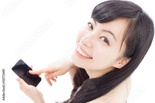 Photo: スマートフォンを使う女性 スマートフォンを使う女性