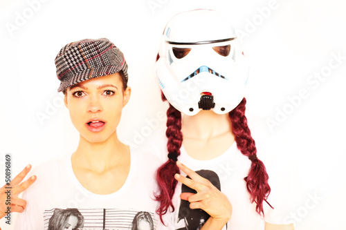 Photo: Frau mit Puppe Frau mit Puppe