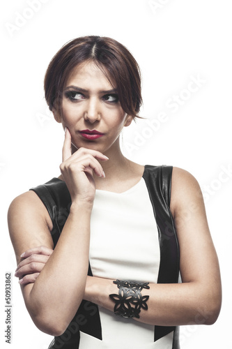 Photo: Nachdenkliche stylische Frau Nachdenkliche stylische Frau