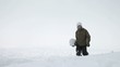 Snowboarder draußen im Schnee