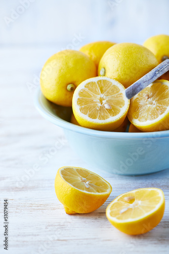 Photo: Fresh lemons in a bowl Fresh lemons in a bowl