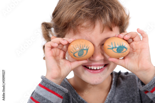Photo: Girl with eggs for eyes Girl with eggs for eyes