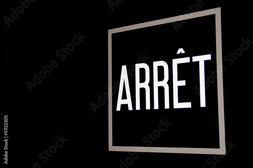 Illustration: Arrêt Arrêt